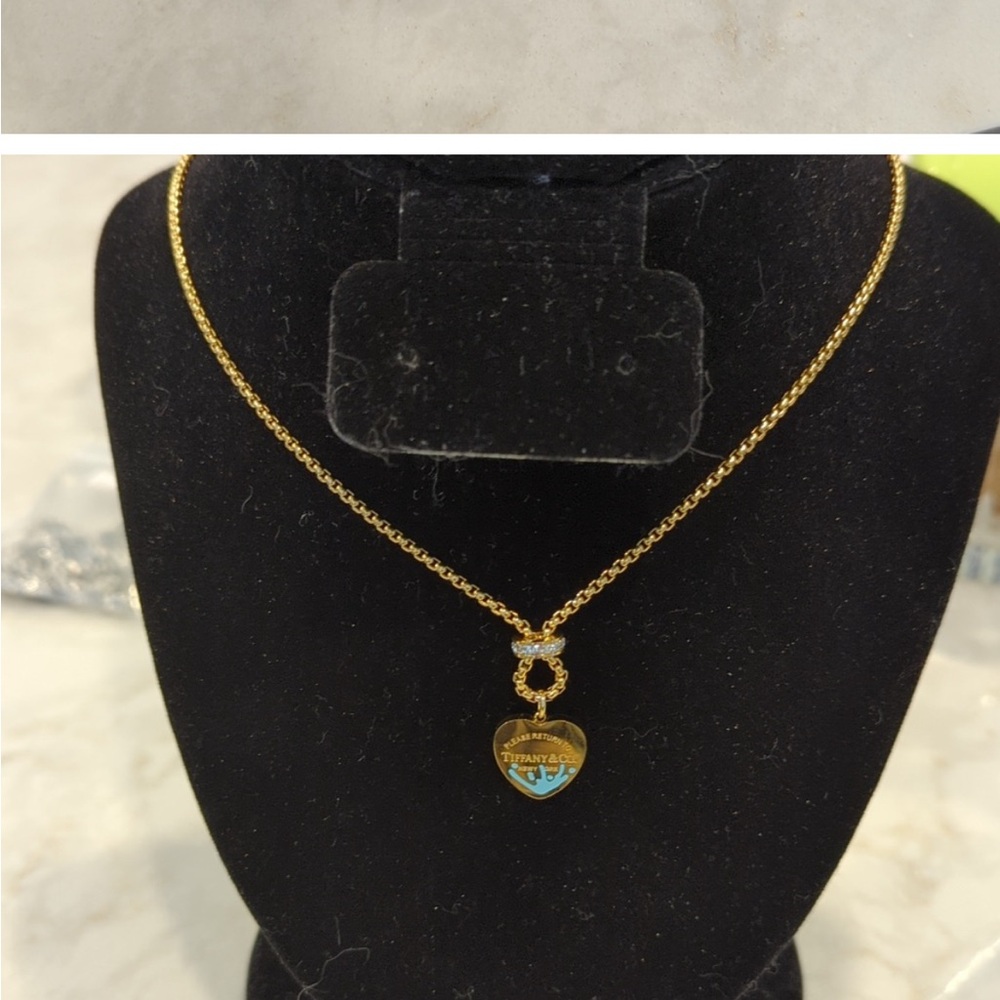 Gold Heart Pendant Necklace